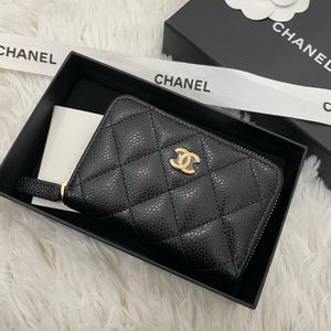 Chanel Classic Zippy Card Holder